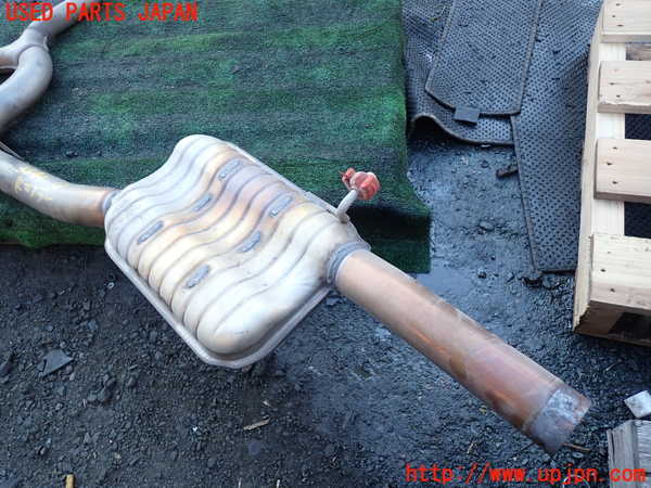 1UPJ-9235402671]VW アルテオン(3HDJHF)リアマフラー1 中古_2