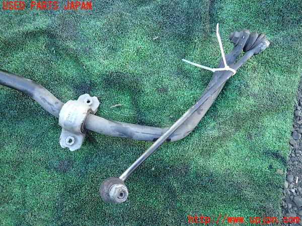 1UPJ-9235405440]VW アルテオン(3HDJHF)フロントスタビライザー 中古_2