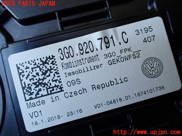 1UPJ-9235406170]VW アルテオン(3HDJHF)スピードメーター 中古_4