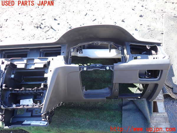 1UPJ-9235407505]VW アルテオン(3HDJHF)ダッシュボード 中古_2