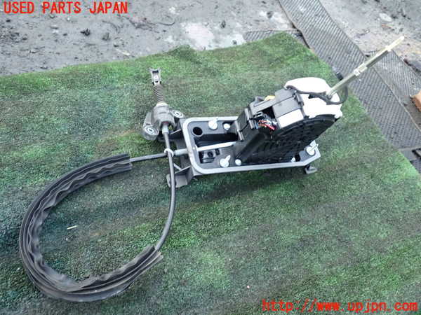 1UPJ-9235407555]VW アルテオン(3HDJHF)ATシフトレバー 中古_2