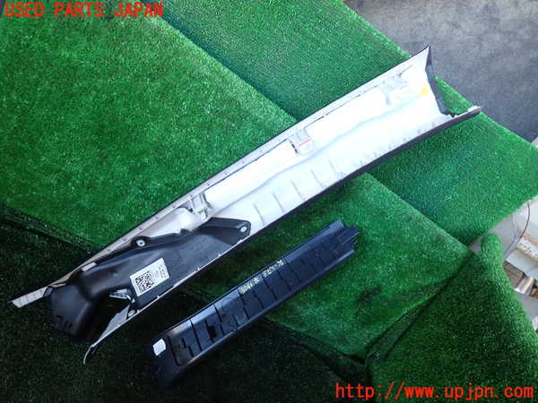 1UPJ-9235407660]VW アルテオン(3HDJHF)左フロントピラートリム 中古_2