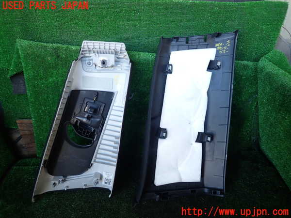 1UPJ-9235407670]VW アルテオン(3HDJHF)左センターピラートリム 中古_2