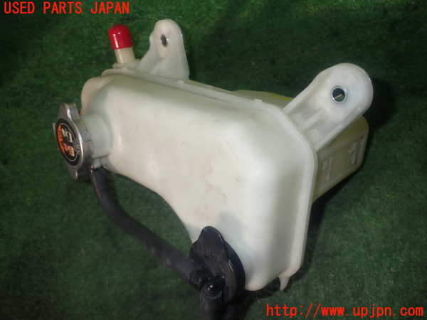 1UPJ-9235412410]アバルト・124スパイダー(NF2EK)ラジエータータンク 中古_3