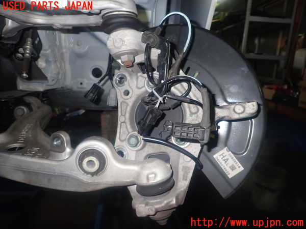 1UPJ-9235414295]アバルト・124スパイダー(NF2EK)左フロントナックルハブ 中古_2