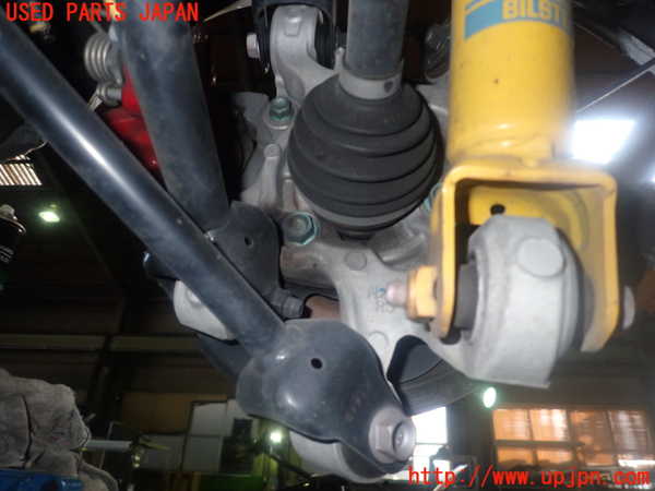 1UPJ-9235414300]アバルト・124スパイダー(NF2EK)右リアナックルハブ 中古_3
