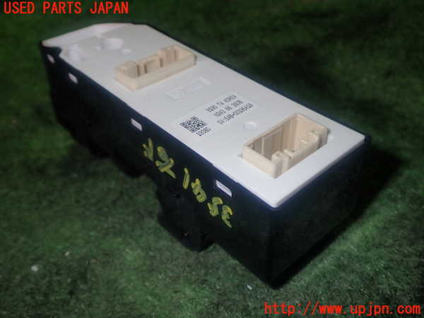 1UPJ-9235416240]アバルト・124スパイダー(NF2EK)右パワーウィンドウスイッチ 中古_3