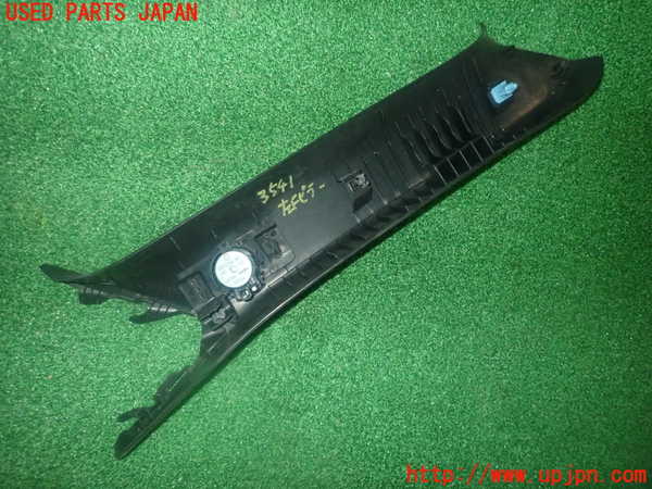 1UPJ-9235417660]アバルト・124スパイダー(NF2EK)左フロントピラートリム 中古_2