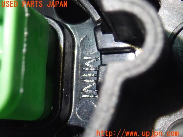 3UPJ=9235420036]BMW ミニ(MINI)クーパーD(XV15MW F55)後期 純正 C0174112 ドアミラー ユニオンジャック カバー付き 中古_5