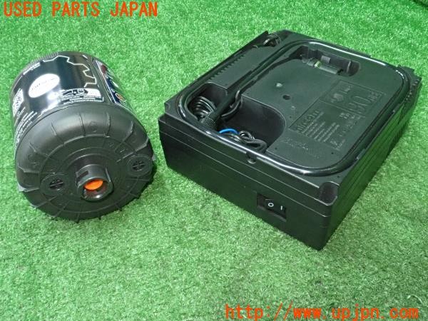 3UPJ=9235420625]BMW ミニ(MINI)クーパーD(XV15MW F55)後期 純正 パンク修理キット 中古_3