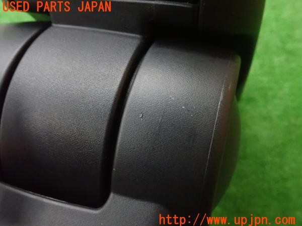 3UPJ=9235420652]BMW ミニ(MINI)クーパーD(XV15MW F55)後期 純正 ワイヤレス充電・スピーカー付 センターアームレスト コンソール 中古_4