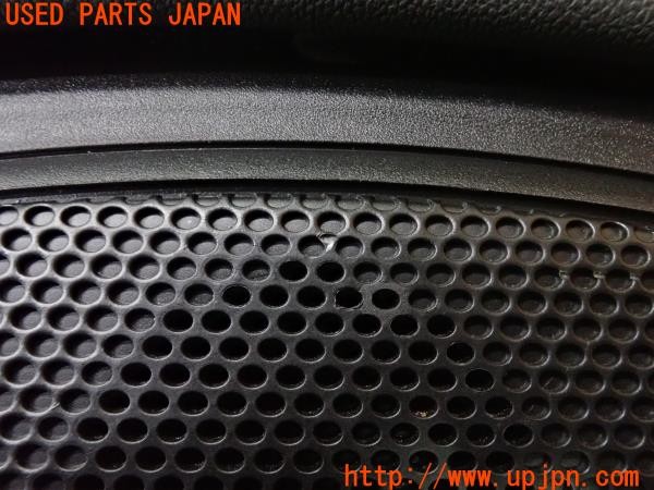 3UPJ=9235420652]BMW ミニ(MINI)クーパーD(XV15MW F55)後期 純正 ワイヤレス充電・スピーカー付 センターアームレスト コンソール 中古_5