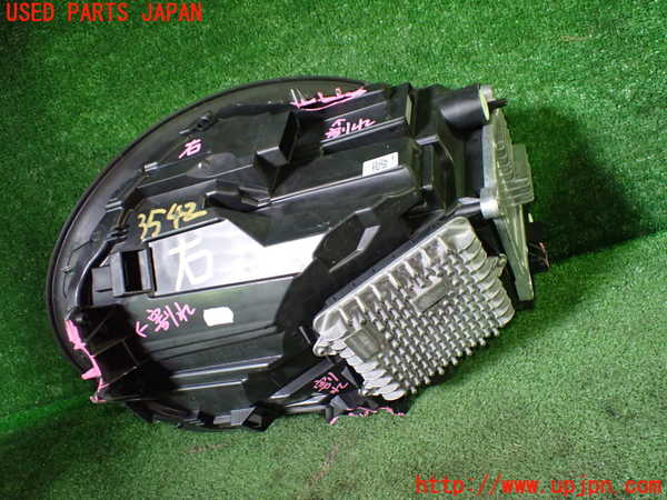 1UPJ-9235421130]BMW ミニ(MINI)クーパーD(XV15MW)(F55)右ヘッドライト LED (ジャンク品) 中古_3
