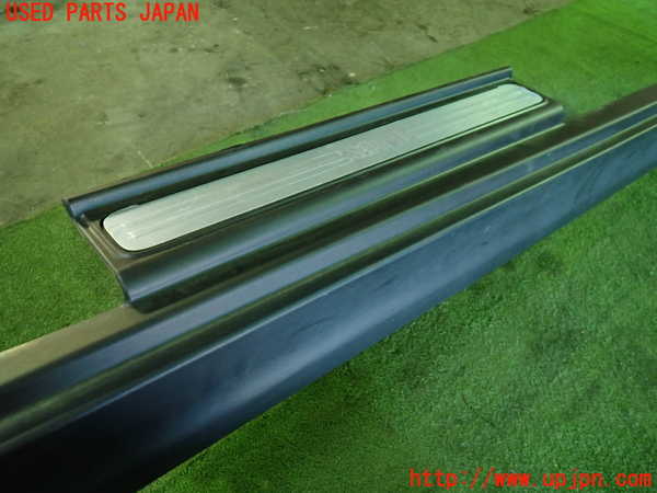 1UPJ-9235421392]BMW ミニ(MINI)クーパーD(XV15MW)(F55)左サイドステップ 中古_4