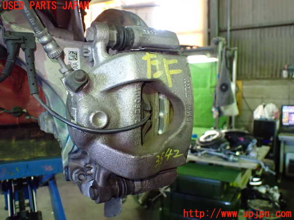 1UPJ-9235424085]BMW ミニ(MINI)クーパーD(XV15MW)(F55)左フロントキャリパー 中古_2