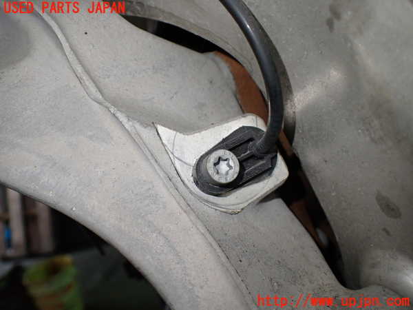 1UPJ-9235424290]BMW ミニ(MINI)クーパーD(XV15MW)(F55)右フロントナックルハブ 中古_3