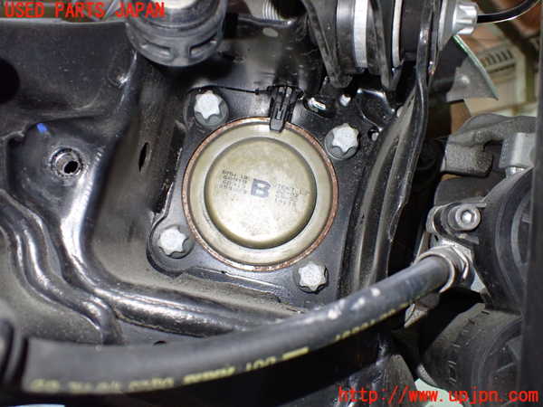 1UPJ-9235424300]BMW ミニ(MINI)クーパーD(XV15MW)(F55)右リアナックルハブ 中古_3