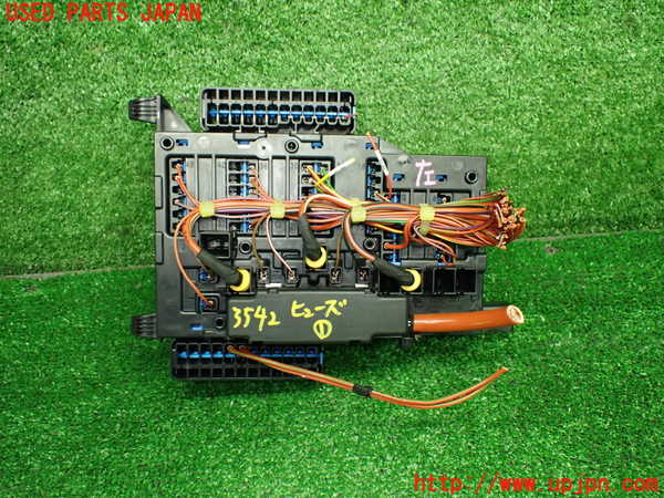 1UPJ-9235426741]BMW ミニ(MINI)クーパーD(XV15MW)(F55)ヒューズボックス1 中古_2
