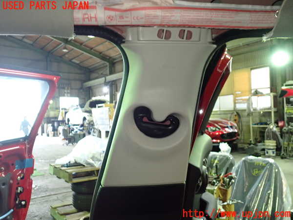 1UPJ-9235427665]BMW ミニ(MINI)クーパーD(XV15MW)(F55)右センターピラートリム 中古_2