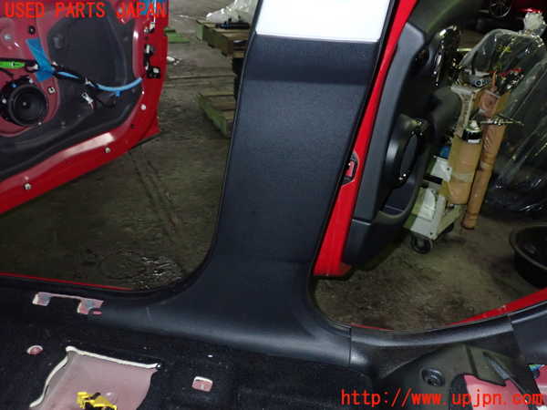 1UPJ-9235427665]BMW ミニ(MINI)クーパーD(XV15MW)(F55)右センターピラートリム 中古_3