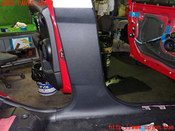 1UPJ-9235427670]BMW ミニ(MINI)クーパーD(XV15MW)(F55)左センターピラートリム 中古_3