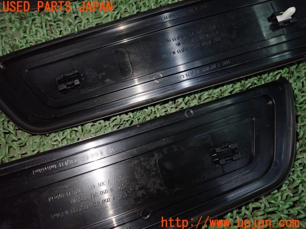 3UPJ=9235430616]BMW アクティブハイブリッド5(FZ35 F10)純正 スカッフプレート 中古_5
