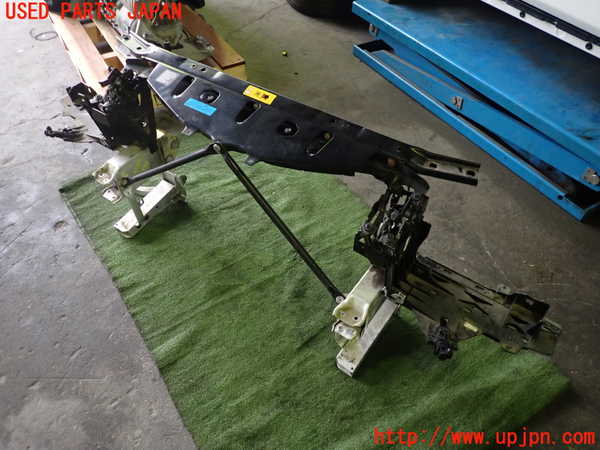 1UPJ-9235431041]BMW アクティブハイブリッド5(AH5) F10(FZ35)コアサポート 中古_2