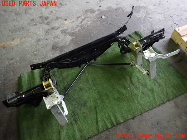 1UPJ-9235431041]BMW アクティブハイブリッド5(AH5) F10(FZ35)コアサポート 中古_4