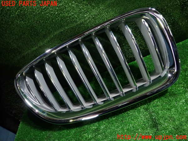 1UPJ-9235431050]BMW アクティブハイブリッド5(AH5) F10(FZ35)ラジエターグリル 中古_2