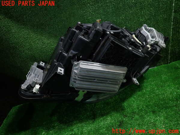 1UPJ-9235431130]BMW アクティブハイブリッド5(AH5) F10(FZ35)右ヘッドライト LED 中古_3