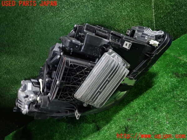 1UPJ-9235431132]BMW アクティブハイブリッド5(AH5) F10(FZ35)左ヘッドライト LED 中古_3