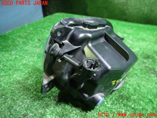 1UPJ-9235431180]BMW アクティブハイブリッド5(AH5) F10(FZ35)右フォグ 中古_2