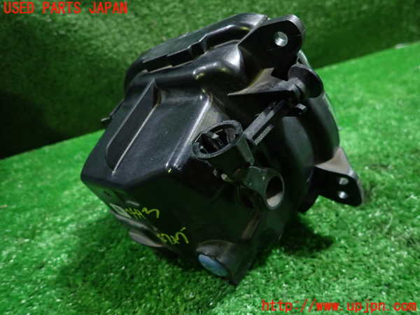 1UPJ-9235431182]BMW アクティブハイブリッド5(AH5) F10(FZ35)左フォグ 中古_2