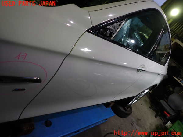 1UPJ-9235431260]BMW アクティブハイブリッド5(AH5) F10(FZ35)左前ドア 中古 AGC M62 43R-00050_2