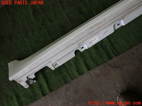 1UPJ-9235431390]BMW アクティブハイブリッド5(AH5) F10(FZ35)右サイドステップ 中古_3