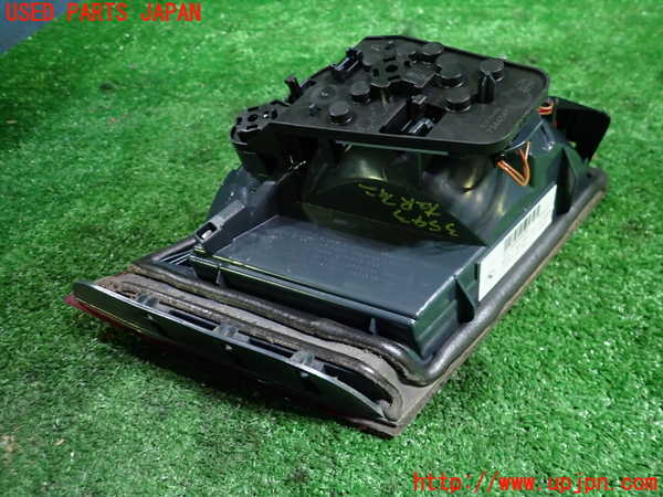 1UPJ-9235431550]BMW アクティブハイブリッド5(AH5) F10(FZ35)右リアフィニッシャー 中古_3