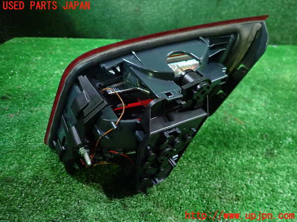 1UPJ-9235431552]BMW アクティブハイブリッド5(AH5) F10(FZ35)左リアフィニッシャー 中古_2