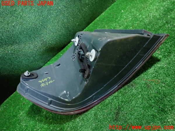 1UPJ-9235431530]BMW アクティブハイブリッド5(AH5) F10(FZ35)右テールランプ 中古_3