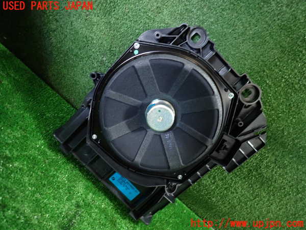 1UPJ-9235436530]BMW アクティブハイブリッド5(AH5) F10(FZ35)ウーハー 中古_4