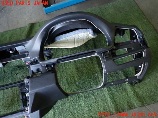 1UPJ-9235437505]BMW アクティブハイブリッド5(AH5) F10(FZ35)ダッシュボード 中古_2