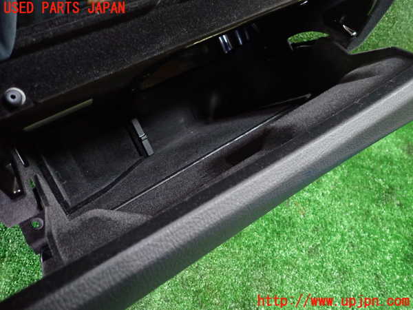 1UPJ-9235437516]BMW アクティブハイブリッド5(AH5) F10(FZ35)グローブボックス1 中古_2