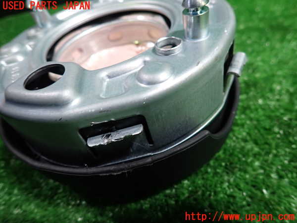 1UPJ-9235437865]BMW アクティブハイブリッド5(AH5) F10(FZ35)運転席側エアバッグカバー 中古_4