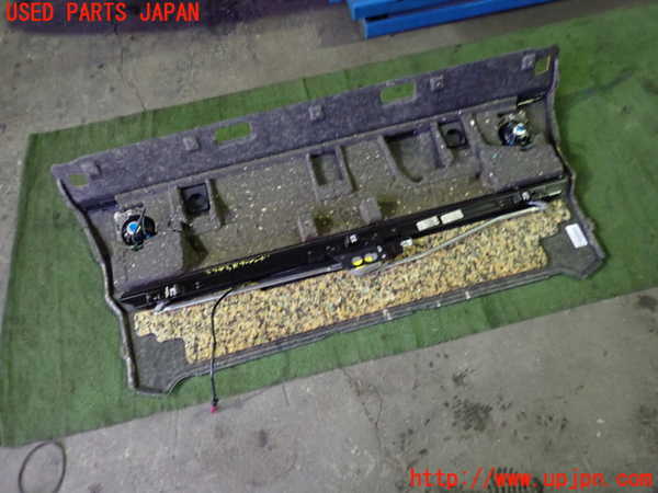 1UPJ-9235437790]BMW アクティブハイブリッド5(AH5) F10(FZ35)リアサンシェード 中古_4