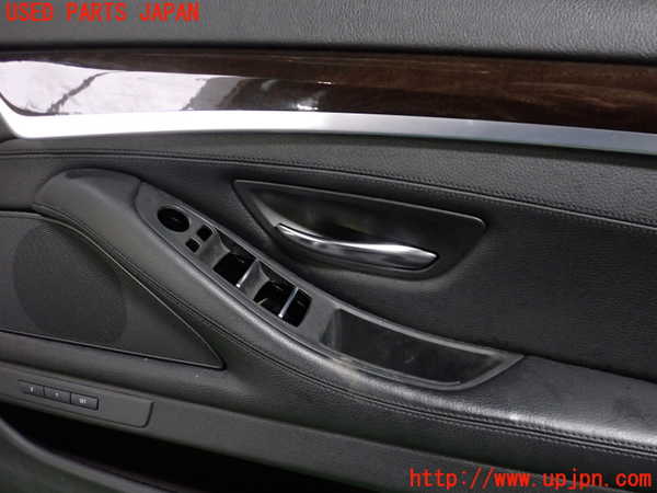 1UPJ-9235431234]BMW アクティブハイブリッド5(AH5) F10(FZ35)右前ドア内張り 中古_2