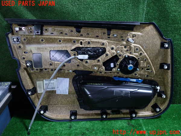 1UPJ-9235431234]BMW アクティブハイブリッド5(AH5) F10(FZ35)右前ドア内張り 中古_4