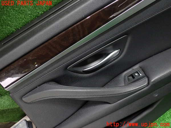 1UPJ-9235431294]BMW アクティブハイブリッド5(AH5) F10(FZ35)右後ドア内張り 中古_2
