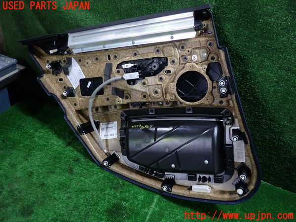 1UPJ-9235431294]BMW アクティブハイブリッド5(AH5) F10(FZ35)右後ドア内張り 中古_4