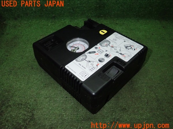3UPJ=9235440625]ベンツ A180(177084 W177)純正 パンク修理キット エアコンプレッサーのみ 中古_2