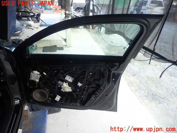 1UPJ-9235441230]ベンツ A180(177084)(W177)右前ドア 中古(43R-00049 M25)_4