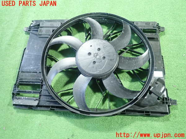 1UPJ-9235446836]ベンツ A180(177084)(W177)電動ファン1 (ジャンク品) 中古_3